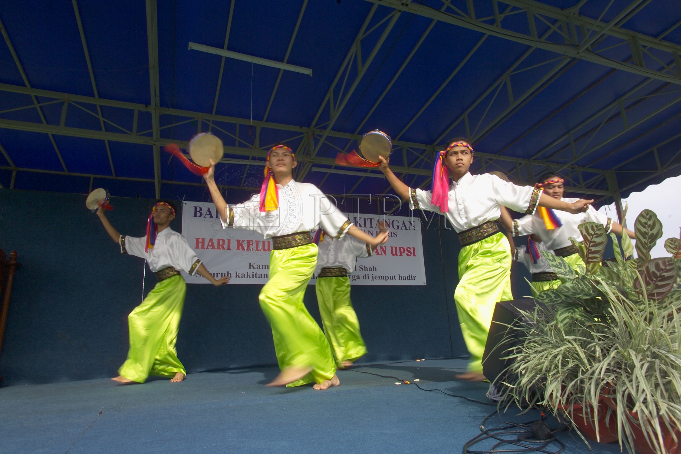 PTPM 04 14 raya D8XZ3553